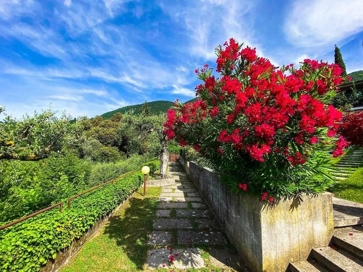 Villa Vittoriale 가르도네리비에라 0*,